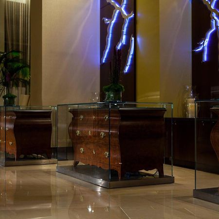Renaissance Baton Rouge Hotel Exterior photo